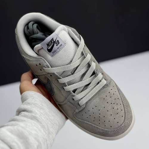 IMG_1540-500x500-1 کفش نایک اس بی دانک لو ریگنینگ چمپ طوسی تیره Nike SB Dunk Low Reigning Champ Dark Grey