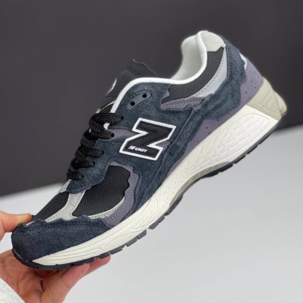IMG_1578 کفش نیوبالانس ۲۰۰۲R مشکی New Balance 2002R Black