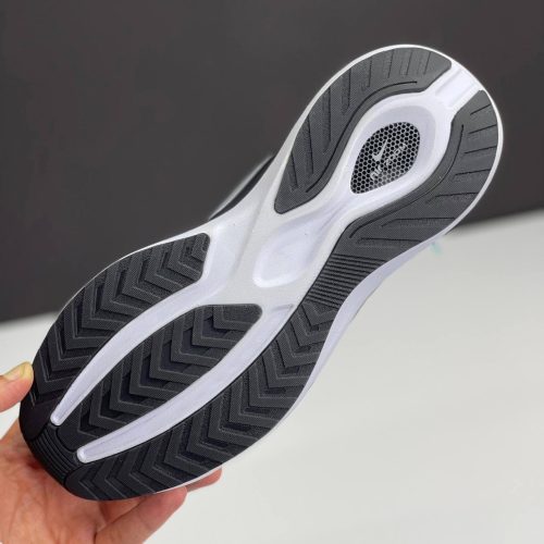 کفش نایک ایر زوم وینفلو V2 مشکی سفید Nike Air Zoom Winflo V2 Black White