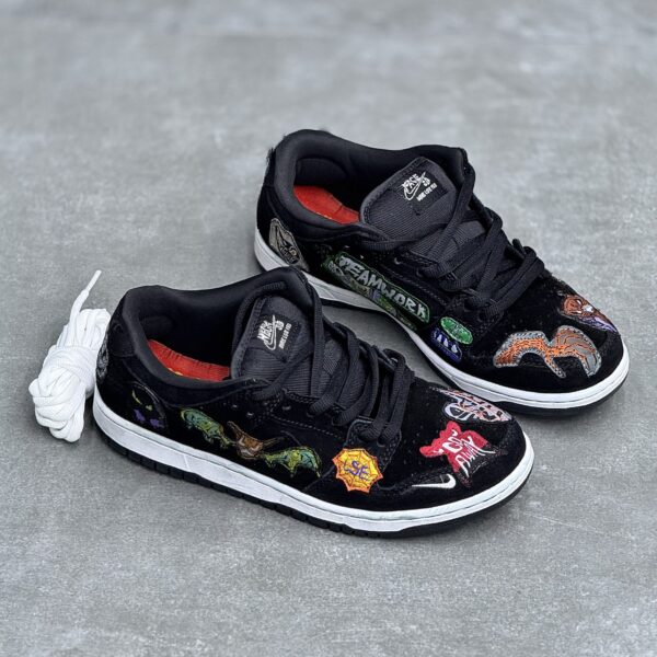 IMG_1704-scaled-1 کفش نایک اس بی دانک لو یه یه Nike SB Dunk Low Yeye