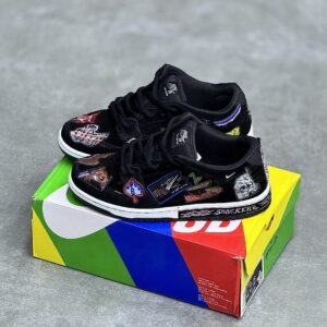 کفش نایک اس بی دانک لو یه یه Nike SB Dunk Low Yeye
