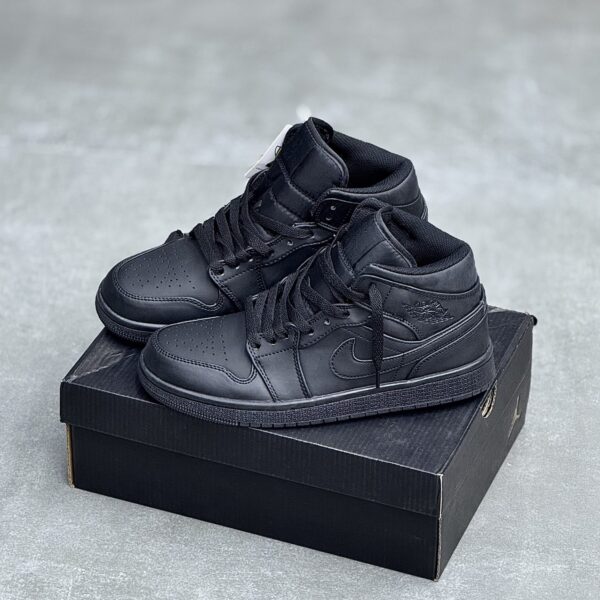 IMG_1817-scaled-1 کفش نایک ایر جردن وان ساقدار تمام مشکی Nike Air Jordan 1 High Triple Black