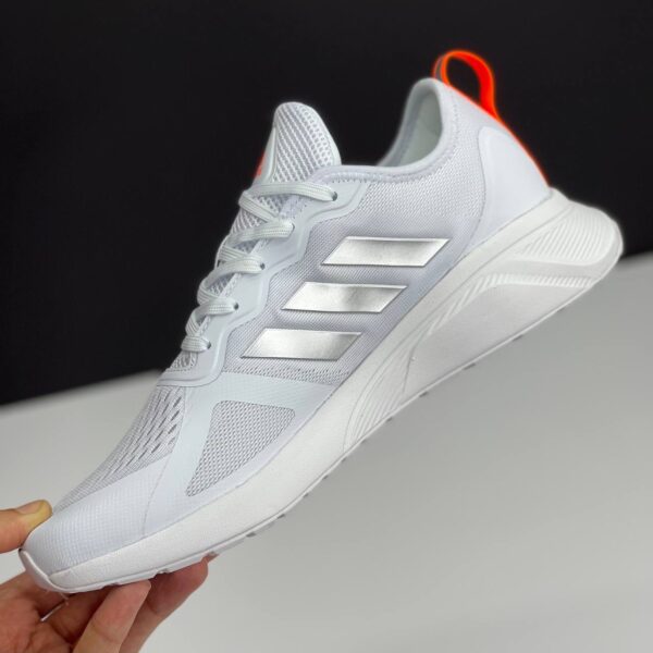 آدیداس کلودفوم سفید نارنجی Adidas Cloudfoam White Orange