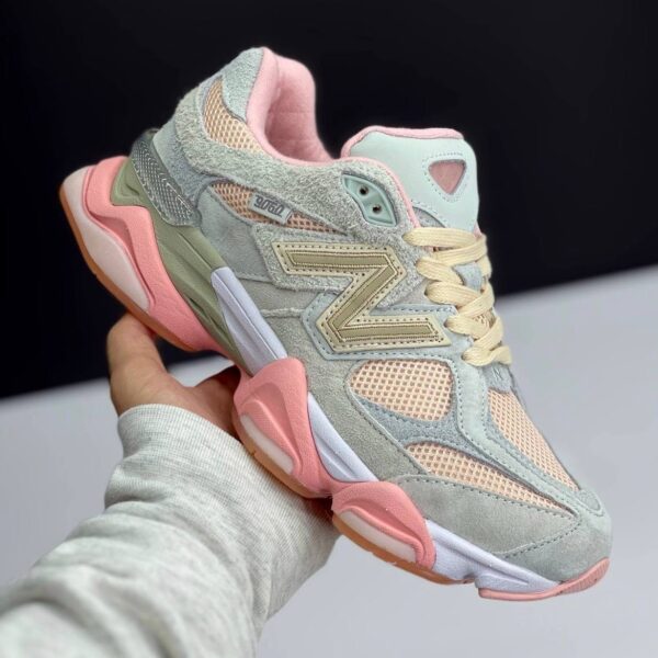 IMG_2431 کتونی نیوبالانس ۹۰۶۰ طوسی صورتی New Balance 9060 Gray Pink