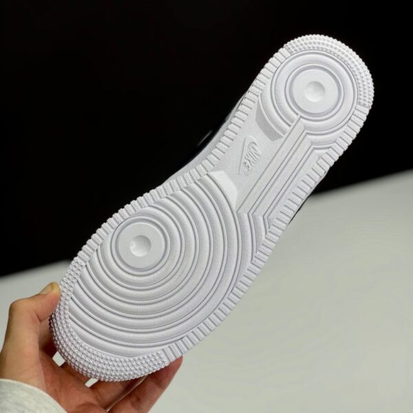 نایک ایر فورس وان سفید مشکی Nike Air Force 1 White Black
