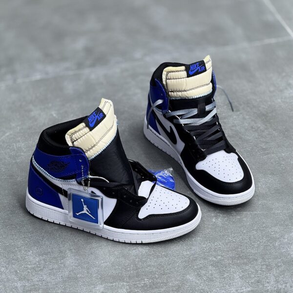 IMG_3029-scaled-1 کفش نایک ایر جردن وان ساقدار اسپرینگ Nike Air Jordan 1 High Spring
