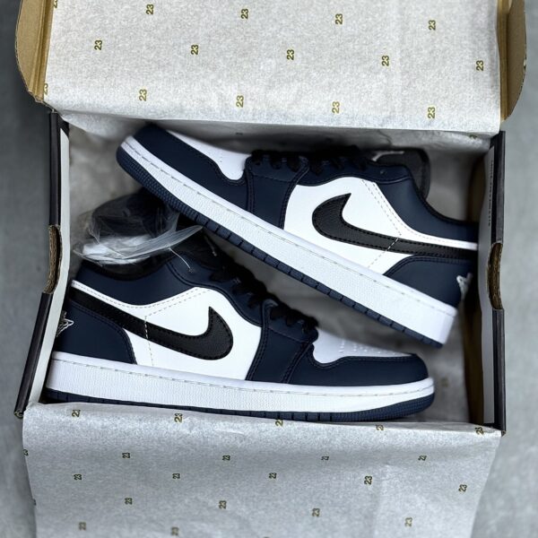 کفش نایک ایر جردن وان لو سفید سرمه ای Nike Air Jordan 1 Low White Navy