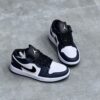 کفش نایک ایر جردن وان لو سفید سرمه ای Nike Air Jordan 1 Low White Navy