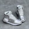 کفش نایک ایر جردن وان ساقدار نقره‌ای براق Nike Air Jordan 1 High Metallic Silver