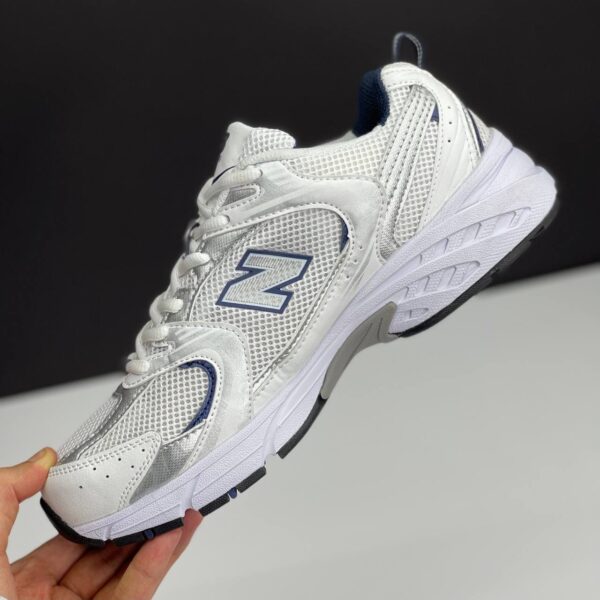 IMG_3201 نیو بالانس 530 سفید سورمهای New Balance 530 White Navy