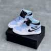 IMG_3859-scaled-1 کفش نایک ایر جردن وان ساقدار سفید آبی Nike Air Jordan 1 High White Blue