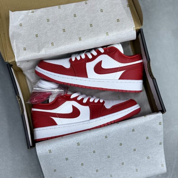 کفش نایک جردن وان سفید قرمز Nike Air Jordan 1 White Red