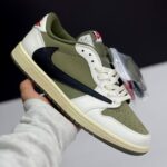 کفش نایک ایر جردن وان لو تراویس اسکات مدیوم الیو  Nike Air Jordan 1 Low Travis Scott Medium Olive