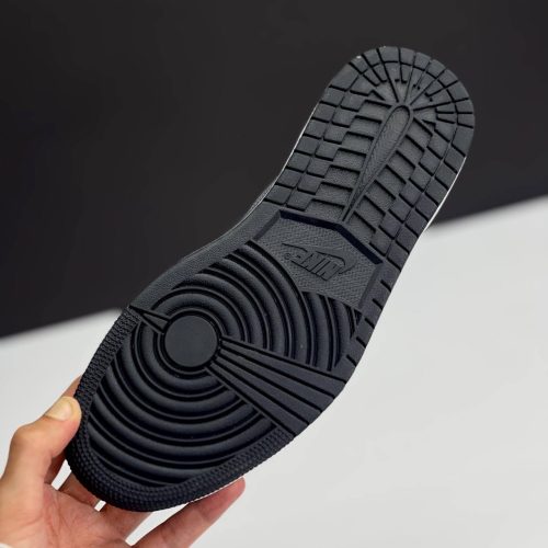 IMG_4198-500x500-1 کفش نایک ایر جردن وان لو تراویس اسکات مشکی طوسی چرمی Nike Air Jordan 1 Low Travis Scott Black Grey Leather