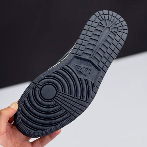 کفش نایک ایر جردن وان لو تراویس اسکات مشکی طوسی سوئد Nike Air Jordan 1 Low Travis Scott Black Grey Suede
