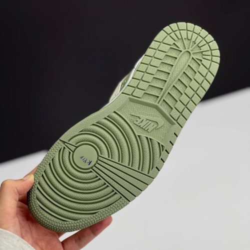 کفش نایک ایر جردن وان لو تراویس اسکات گوچی Jordan 1 Low Travis Scott x Gucci