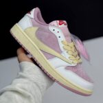 کفش نایک جردن ۱ لو تراویس اسکات صورتی Nike Air Jordan 1 Low Travis Scott Pink