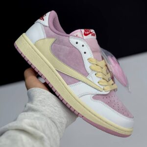 کفش نایک جردن ۱ لو تراویس اسکات صورتی Nike Air Jordan 1 Low Travis Scott Pink