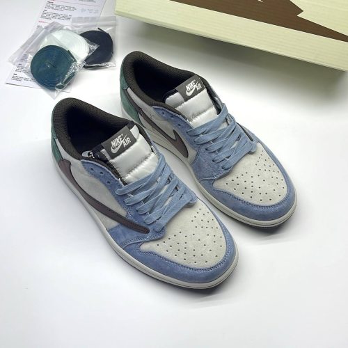 کفش نایک ایر جردن وان لو تراویس اسکات آبی سبز سوئد Nike Air Jordan 1 Low Travis Scott Blue Green Suede