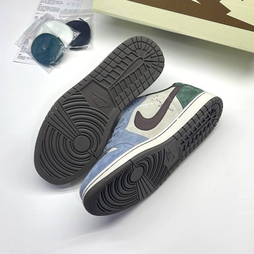 کفش نایک ایر جردن وان لو تراویس اسکات آبی سبز سوئد Nike Air Jordan 1 Low Travis Scott Blue Green Suede