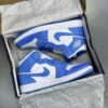 کفش نایک ایر جردن وان ساقدار سفید آبی Nike Air Jordan 1 High White Blue