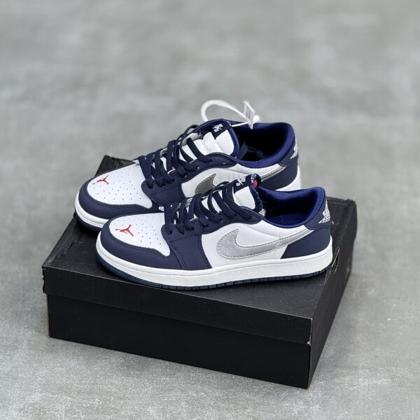 IMG_7323-scaled-1 کفش نایک اس بی دانک لو سفید سرمهای طوسی Nike SB Dunk Low White Navy Grey