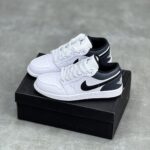 کفش نایک ایر جردن وان لو سفید طوسی Nike Air Jordan 1 Low White Grey