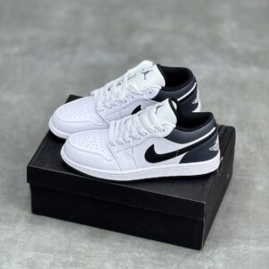 کفش نایک ایر جردن وان لو سفید طوسی Nike Air Jordan 1 Low White Grey