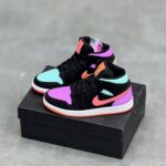 کفش نایک ایر جردن وان ساقدار لنگه به لنگه Nike Air Jordan 1 High Mismatch