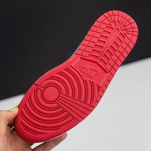 IMG_7813-500x500-1 کفش نایک ایر جردن وان لو یو ان سی تو شیکاگو Nike Air Jordan 1 Low UNC to Chicago
