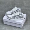 کفش نایک ایر جردن وان سفید طوسی Nike Air Jordan 1 White Grey