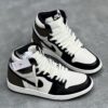 IMG_7938-scaled-1-1 کفش نایک ایر جردن وان ساقدار دارک موکا Nike Air Jordan 1 High Dark Mocha