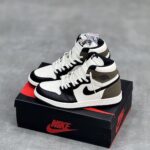 کفش نایک ایر جردن وان ساقدار دارک موکا Nike Air Jordan 1 High Dark Mocha