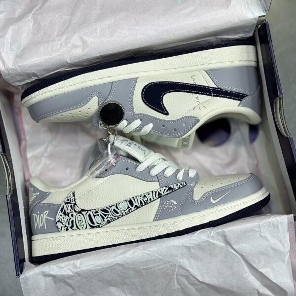 کفش نایک ایر جردن وان لو تراویس اسکات دیور Nike Air Jordan 1 Low Travis Scott Dior