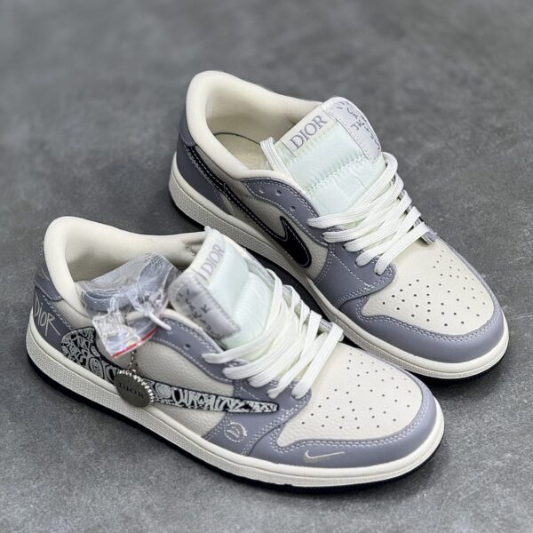 کفش نایک ایر جردن وان لو تراویس اسکات دیور Nike Air Jordan 1 Low Travis Scott Dior