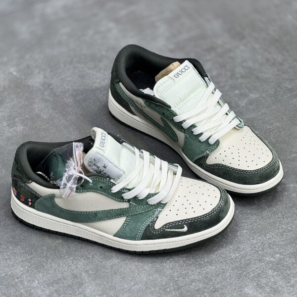 IMG_8119-scaled-1-1 کفش نایک ایر جردن وان لو تراویس اسکات گوچی Nike Air Jordan 1 Low Travis Scott Gucci