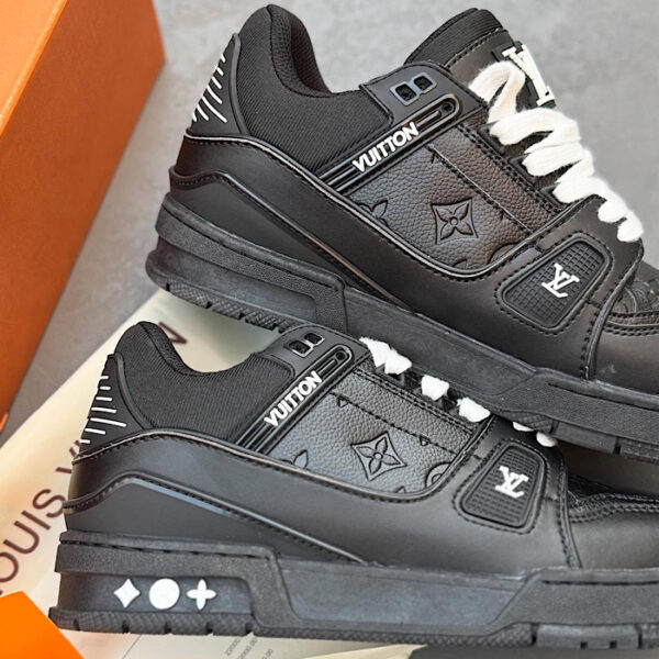 IMG_8454 کفش لویی ویتون ترینر تمام مشکی Louis Vuitton Trainer Triple Black