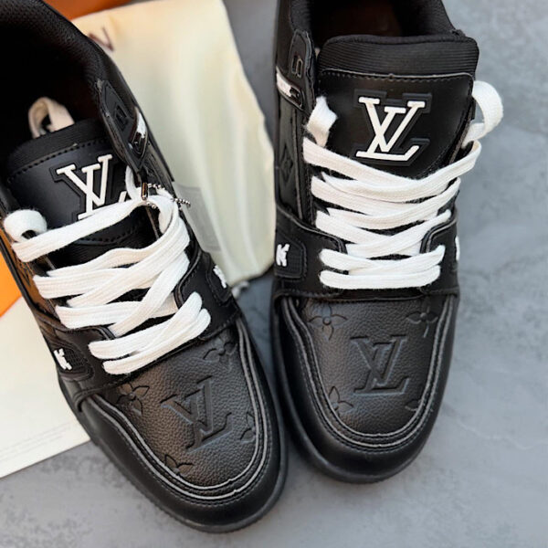 IMG_8455 کفش لویی ویتون ترینر تمام مشکی Louis Vuitton Trainer Triple Black
