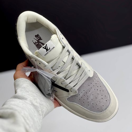 IMG_8586-500x500-1 کفش نایک ایر جردن وان لو تراویس اسکات لویی ویتون کرم قهوهای Nike Air Jordan 1 Low Travis Scott Louis Vuitton Brown