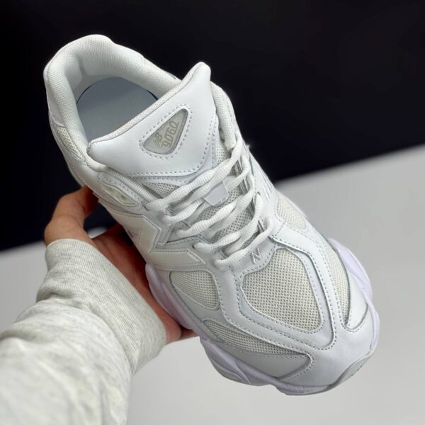 IMG_8906 کتونی نیوبالانس ۹۰۶۰ سفید New Balance 9060 White