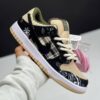 کفش نایک اس بی دانک لو تراویس اسکات باندانا Nike SB Dunk Low Travis Scott Bandana
