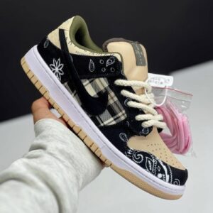 کفش نایک اس بی دانک لو تراویس اسکات باندانا Nike SB Dunk Low Travis Scott Bandana