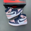 ddemtk7a کفش نایک ایر جردن وان ساقدار اتومسفر بابل جام صورتی سرمه ای Nike Air Jordan 1 High Atmosphere Bubblegum Pink Navy