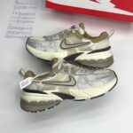 کتونی نایک وی تو کی ران کرم قهوه‌ای | Nike V2K Run Cream Brown
