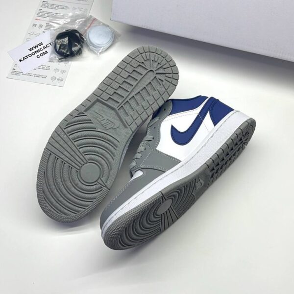 photo_15_2025-06-09_08-13-45-768x768-1 کفش نایک ایر جردن وان لو فرنچ بلو | Nike Air Jordan 1 Low French Blue