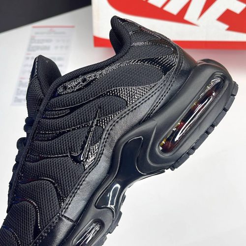 کفش نایک ایر مکس پلاس تی ان مشکی Nike Air Max Plus TN Black