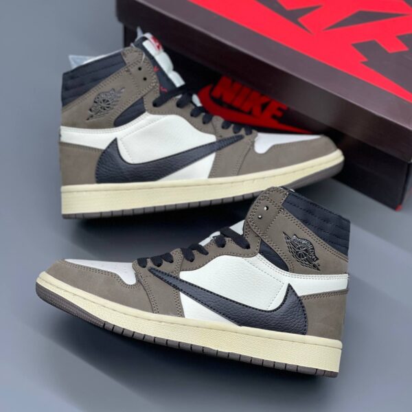 photo_2026-02-10_18-27-02 کفش نایک ایر جردن وان ساقدار رترو تراویس اسکات موکا Nike Air Jordan 1 Retro High Travis Scott Mocha