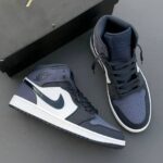 کفش نایک ایر جردن وان ساقدار مید ابسیدین سندد بنفش Nike Air Jordan 1 Mid Obsidian Sanded Purple