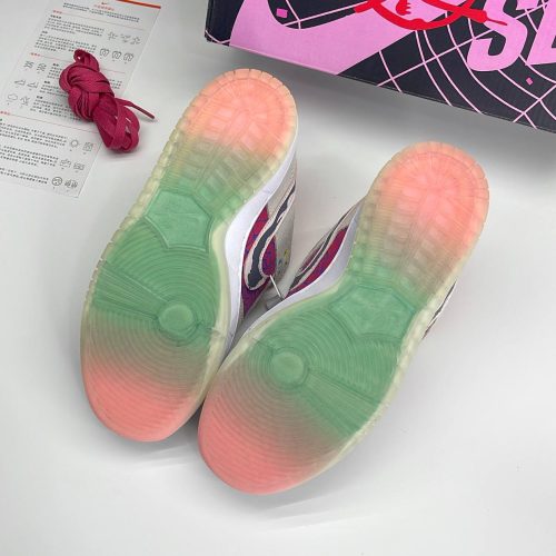 کفش نایک اس بی دانک لو اسپایدر من Nike SB Dunk Low Spiderman