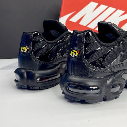 کفش نایک ایر مکس پلاس تی ان مشکی Nike Air Max Plus TN Black